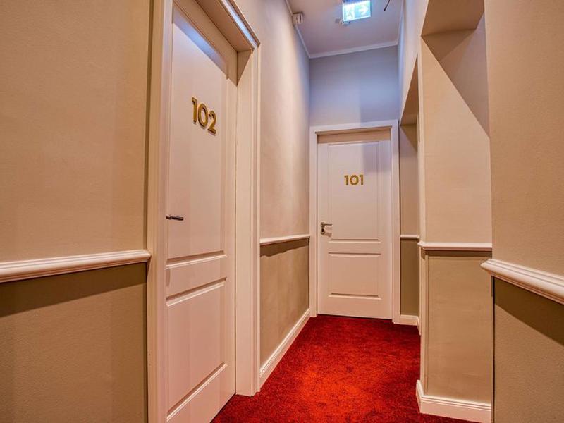 8B4BF5D89E6AF6D07D8BBB0E17BCE0D3