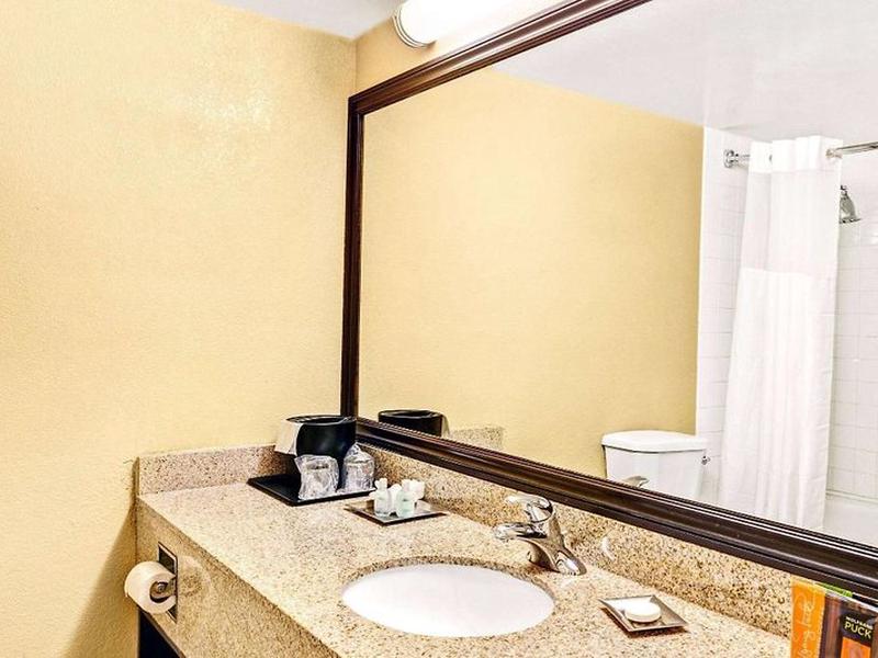 832D191D31E0351DAF8E1F865E780AE2