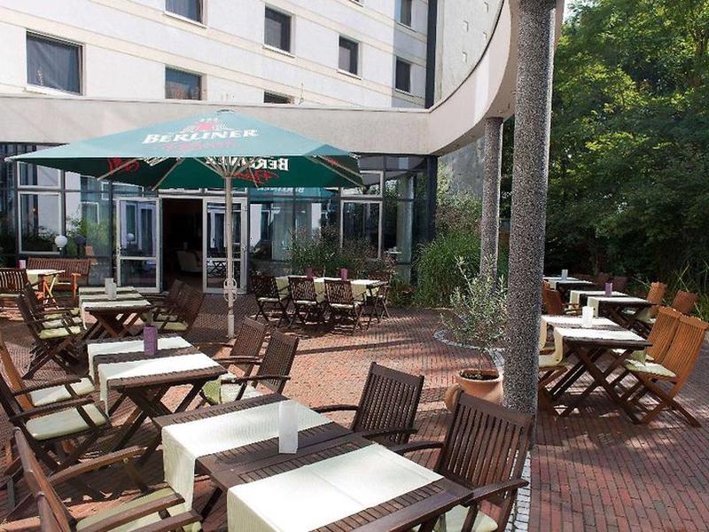 FDA1258108671E40947B70A67C7264AC