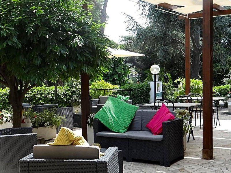 8B5419F031A4C10FCD11F77E8C79039C