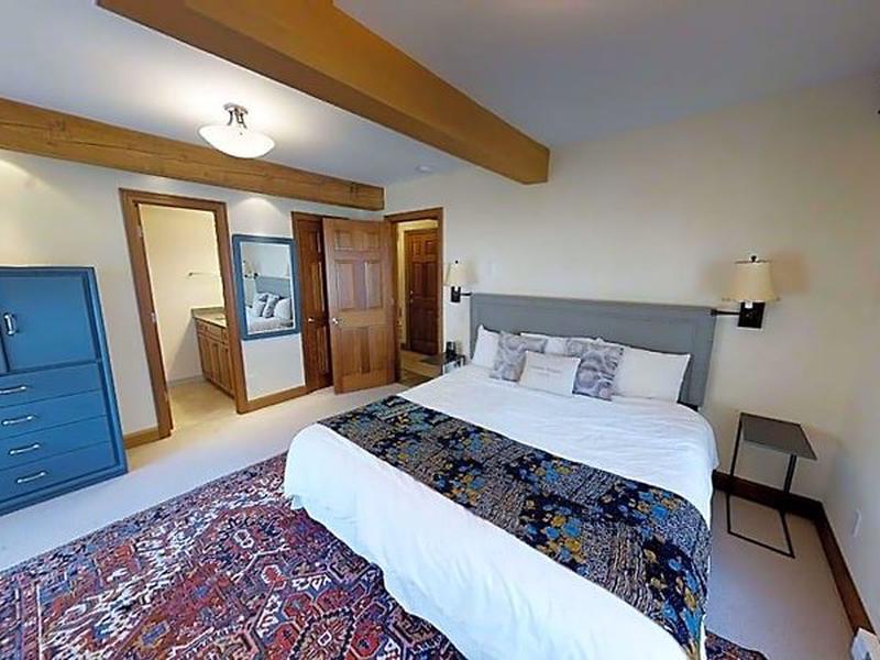 7F11D0E54F9498902D907948989B008A