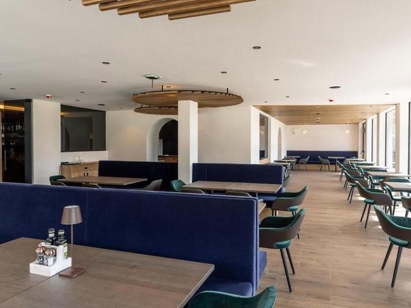 7D983744D1E833D7A34EE27E450A413A