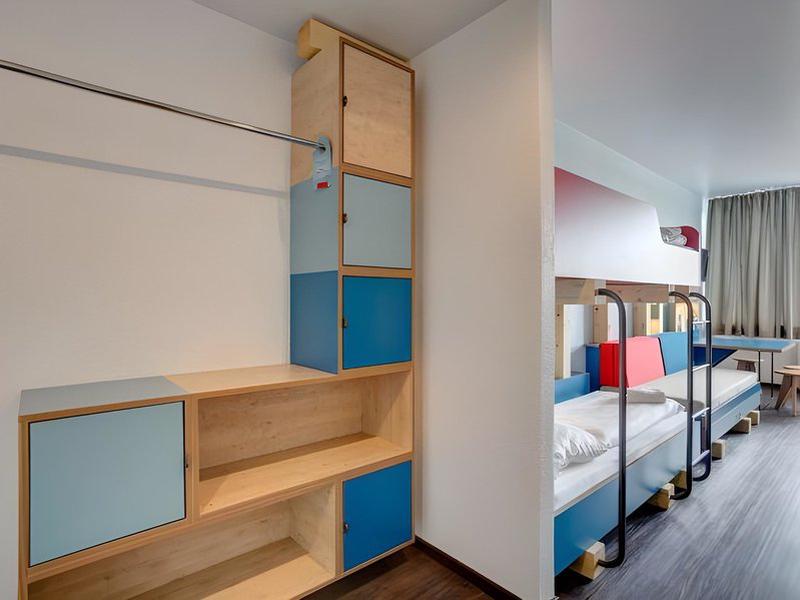 CD1B4DE28ECF4EFC1338F1649373896D