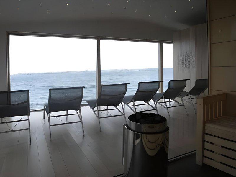 1370CA0F8849506BC6B444F967FAB72B