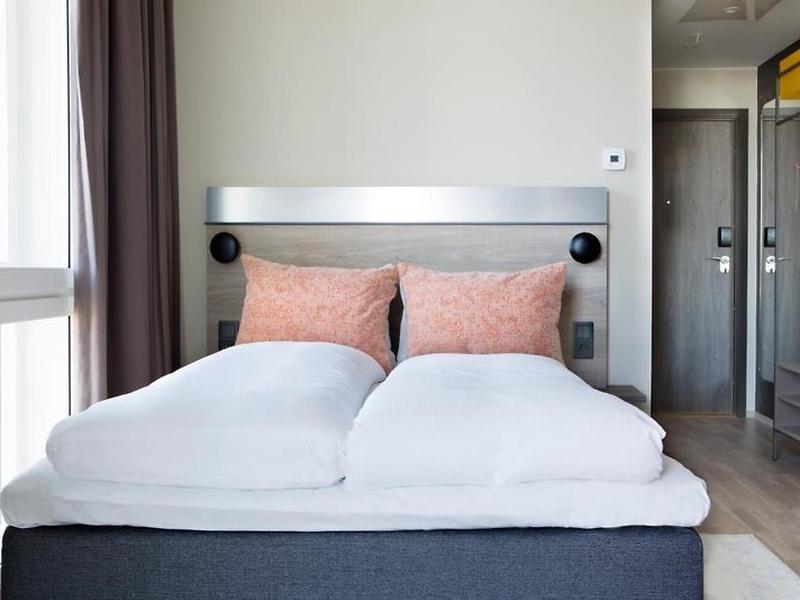 F10B0F01FA964E85ACDF340522D8F9EF