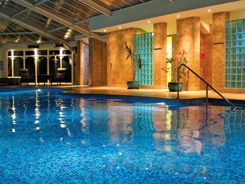 53BBAF51C7ED44AC65927E39E40FA94C