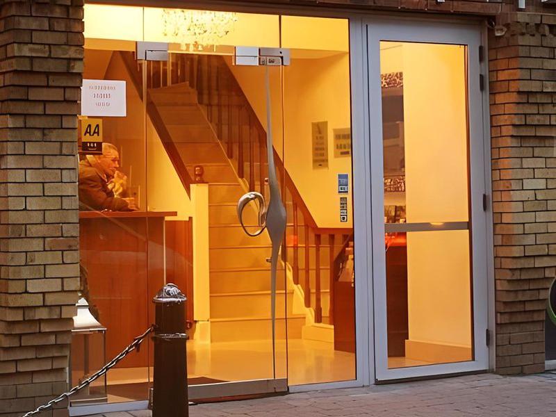 DFA510876EBAB523AD33D66193080557