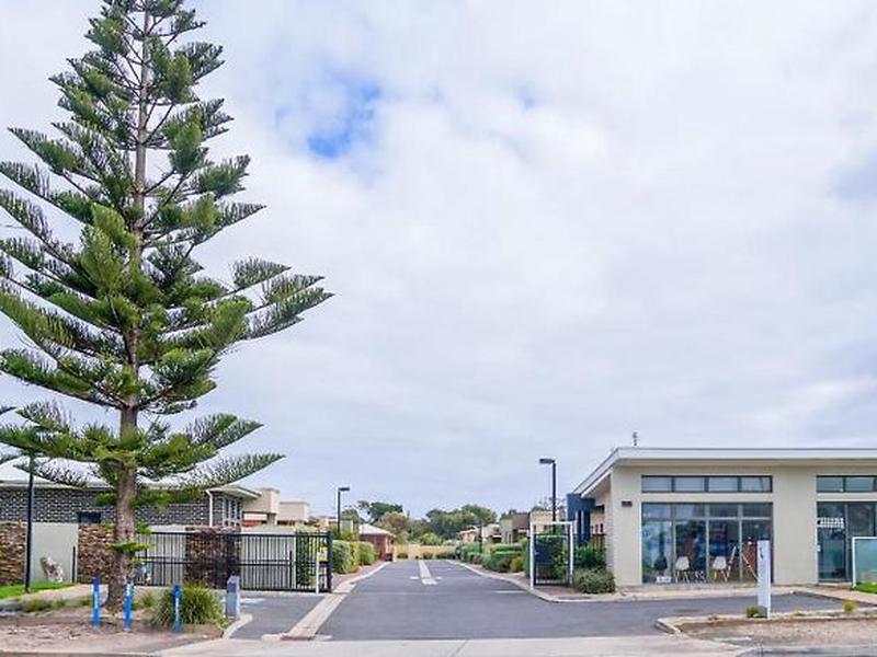 50ABA1C0BA8586E25969955B1A2D3243