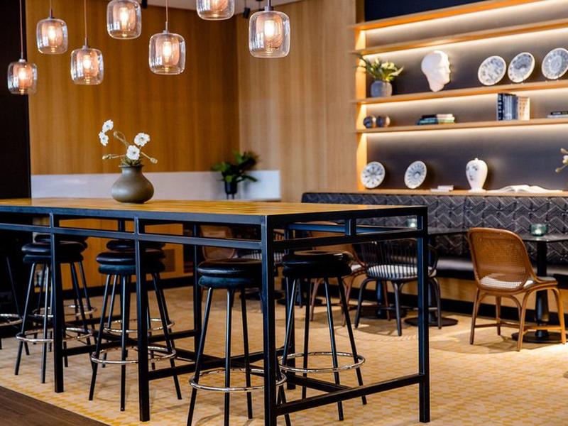 B878A6906B80BDF43C7C85F1F1393BAD