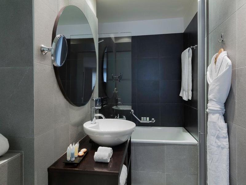 77D9A5ABA4E215935FDB2220B18CA355