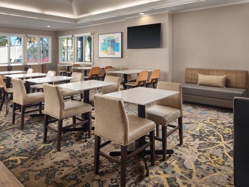 8AE9A7CB9E6E8EDEBB556944374363A3