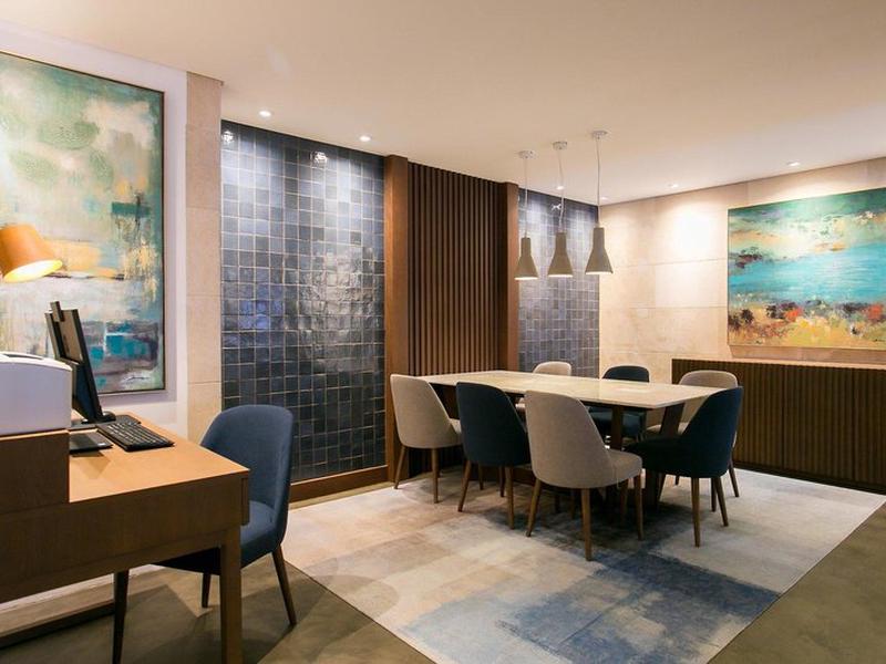 EAAB960F8ACCC6AC3CC67699A496F37F