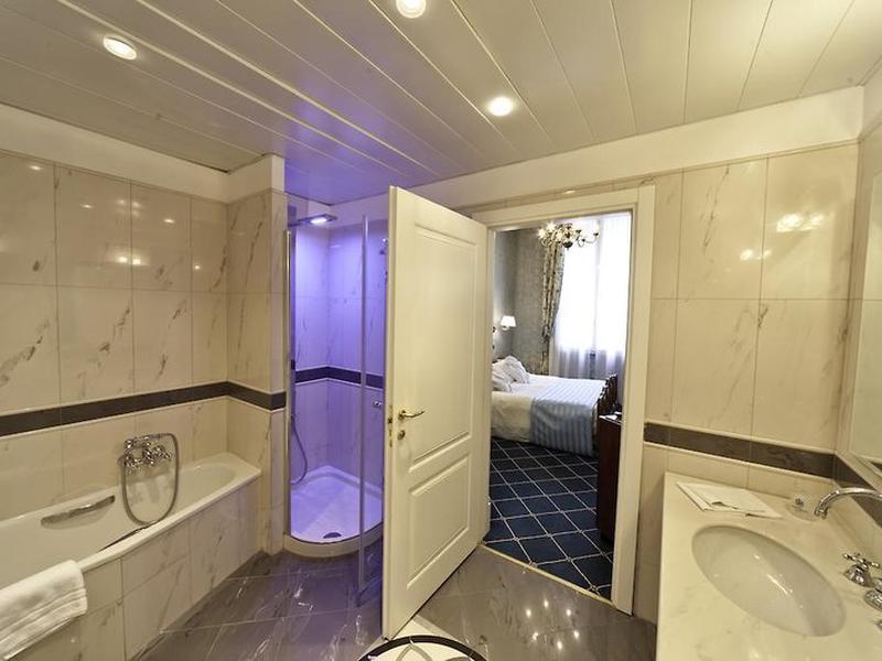 752BCA538E3DBC28FC9B17C807D4985D