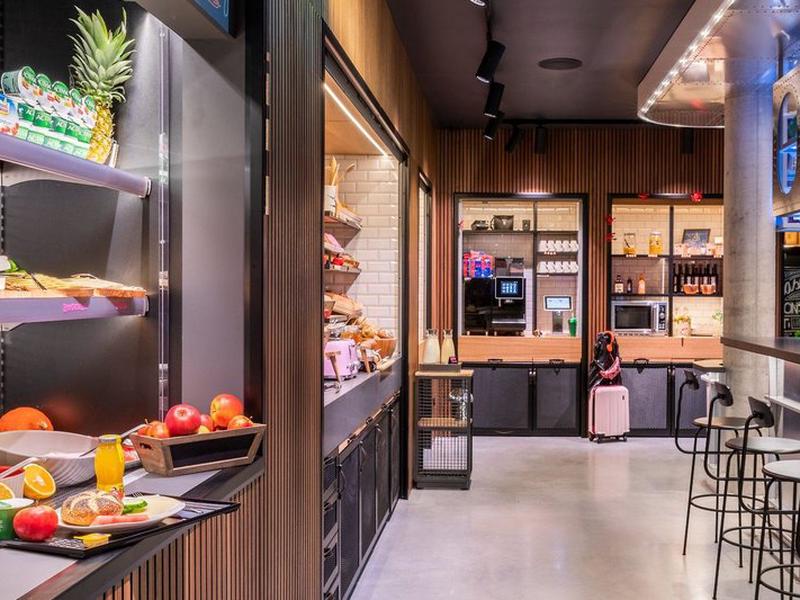 C620E510C91E9008283E3B6F6EC475E8