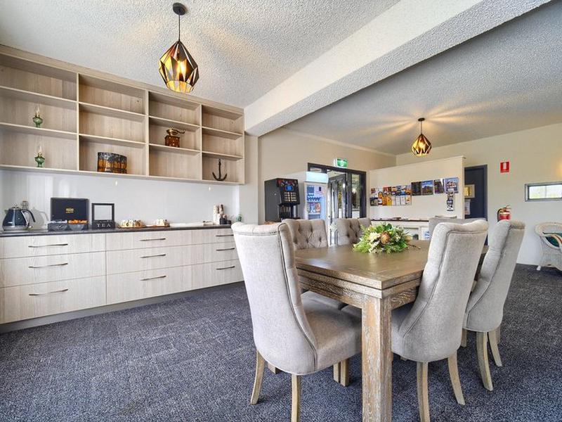 B498971D29132092A27AF0AC053F6724