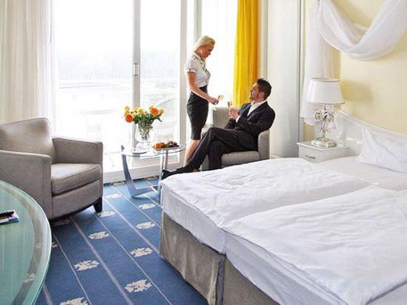 F5BFEA1B9C2B68BA8F36C9969F4DAC25