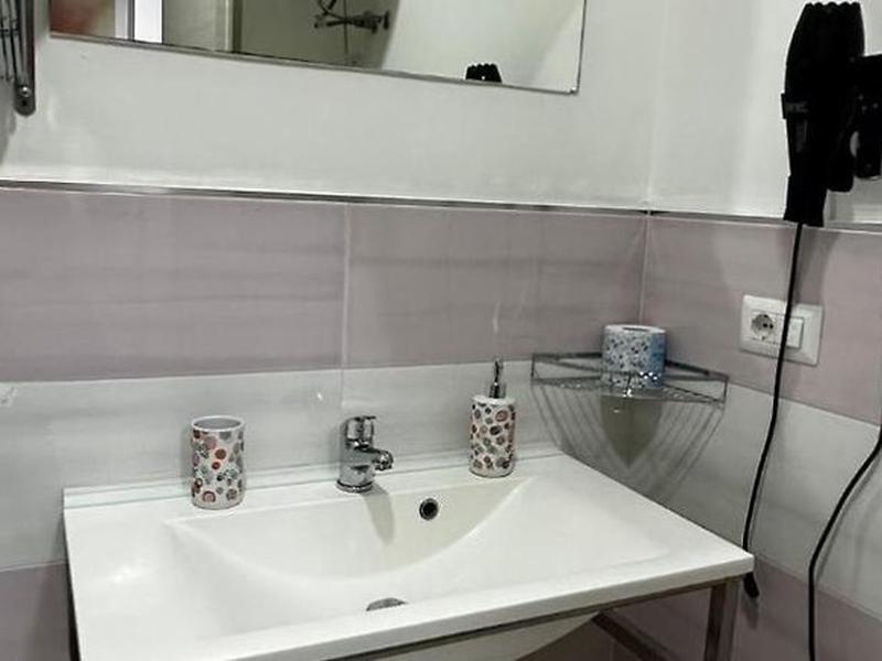 36F51C0F27F013EBAD6043852114CE84