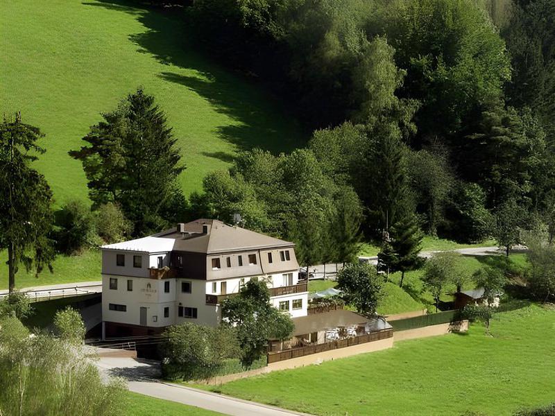 B369672C93DBFDB898C327A637F25E44