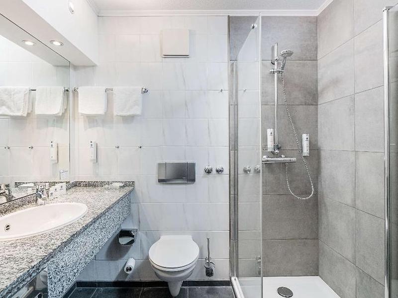 8179B7D44AC54C30A76055AC6B615FEE