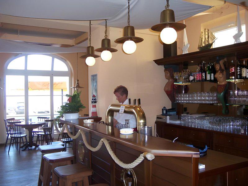 71FD0CDC921C67222854BE0911F95B09