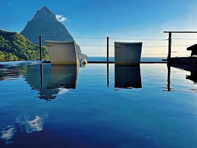 4F37BA220271DEE4E18977D76B8B35E1