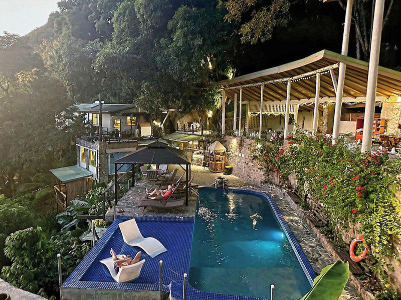 61D56B4F84D031E0A99DDB03573C321E