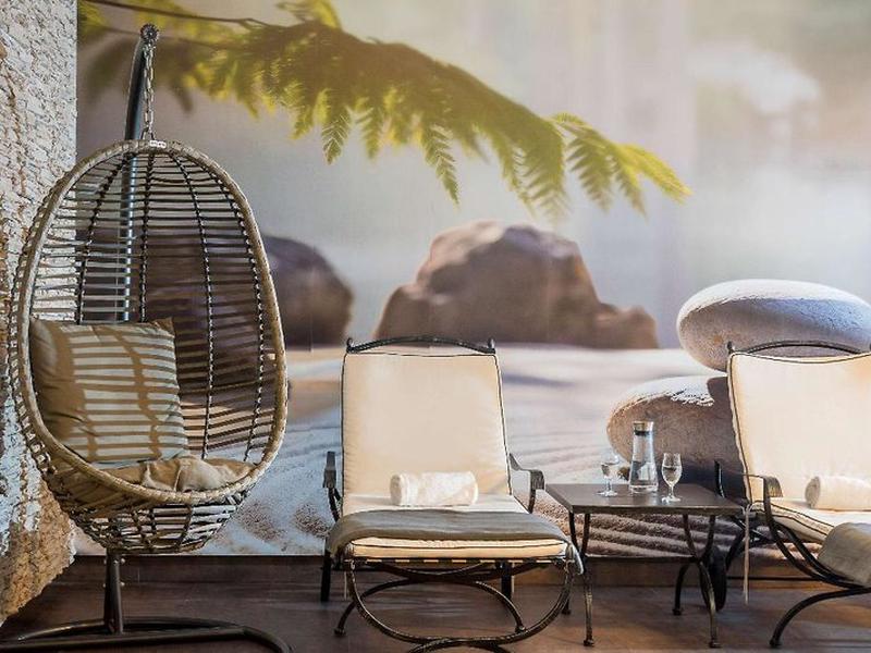 91AC6767745F4375C4D09E40266BAFF2