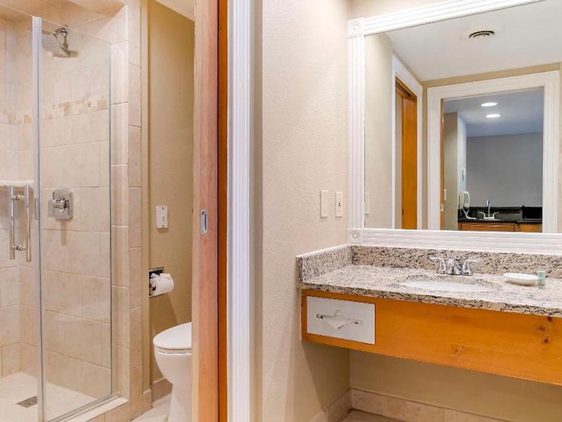 D85E7AEEFB4448E85D64F53C6EA547F4