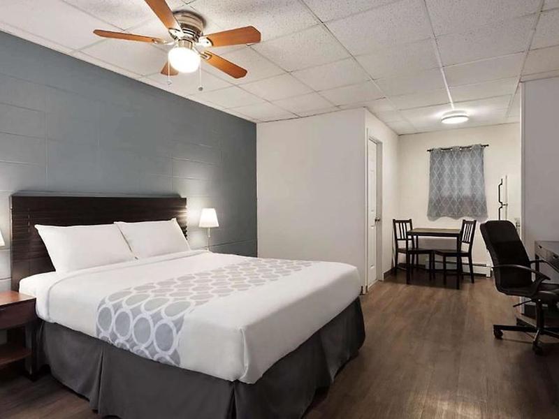 227004FFA4C8B346AA6444FEEC24B2DD