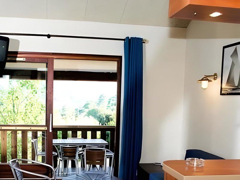 0B7A9A6C1289310551120E98270DAE94