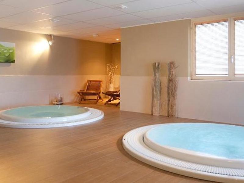 0A20208D69C1CBC0CBE720112238CE9A