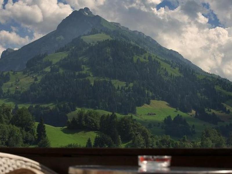 5CC529A0FEA2DF73A28B59DAA9D9C6AB