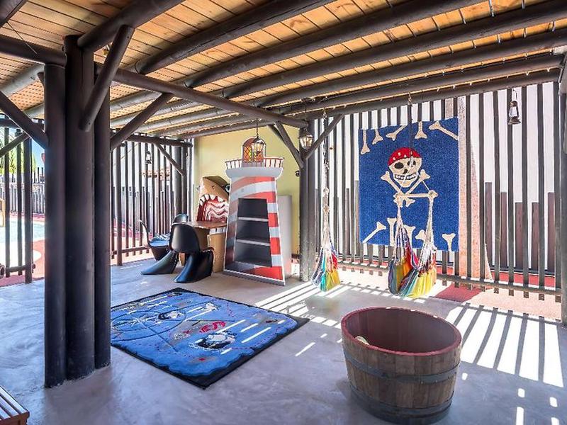 91844BAE8E9F8BCFED40038D4443EC11