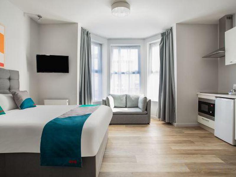 33F989B165C8C9A6754E263E5C7D4EDE