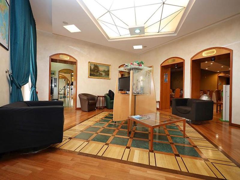 49E9AB30349D8F908F87773158B5588E