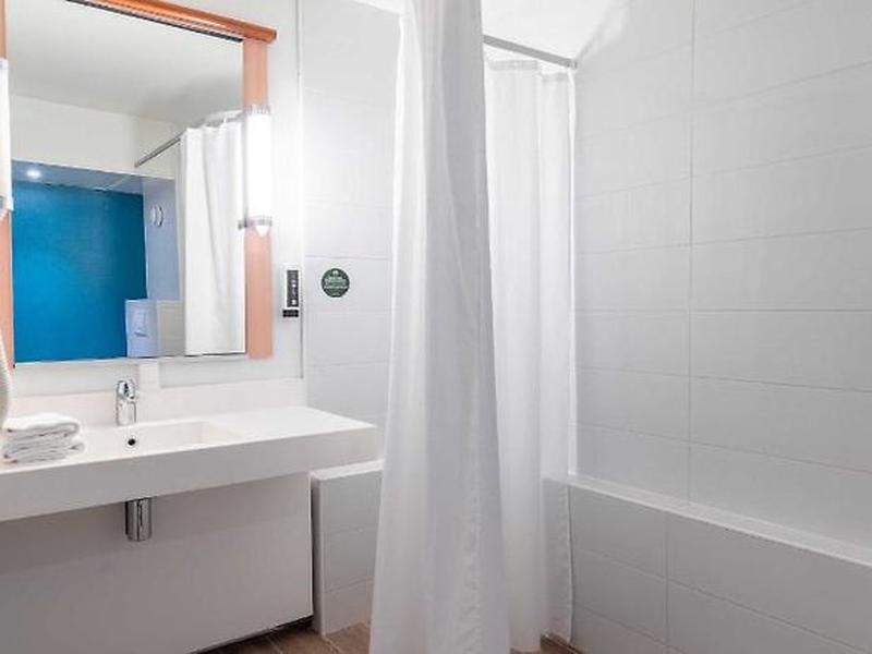 7B1EB8400D49074FF9CD94925EF3292B