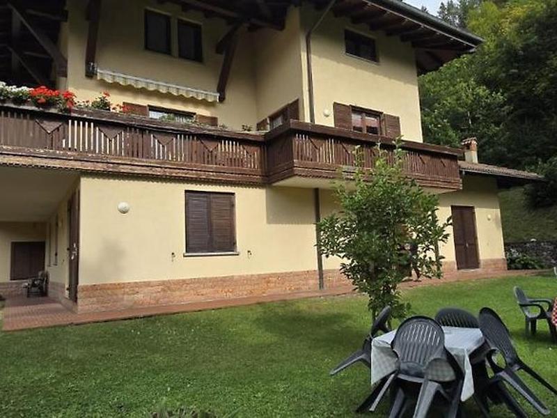 DD9AAD6B4D82E7EA6FCED94428A0CF7E