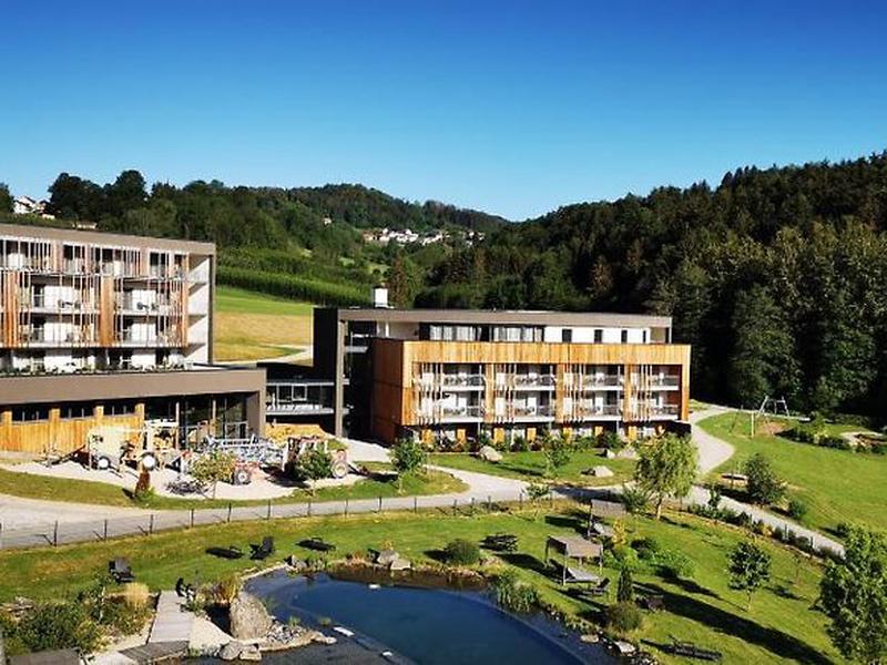 2A388ACB4CABF863483F3D03F3F861FB