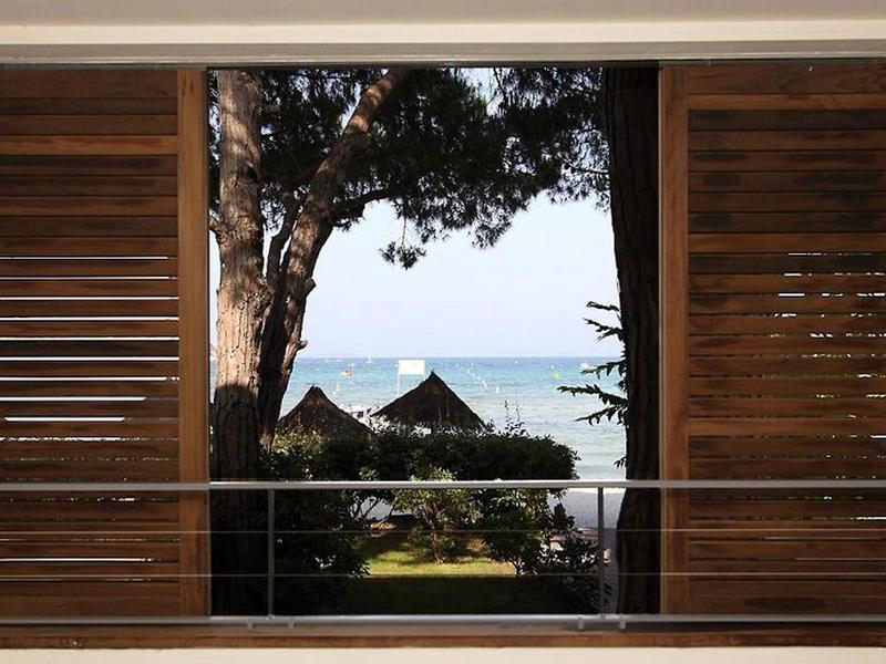 48033F01D94F9B0CA8E799C55E5807E1