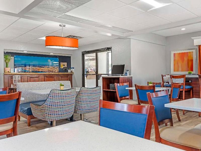 328CC4B30E8C1F5C956A9F590EE14C47