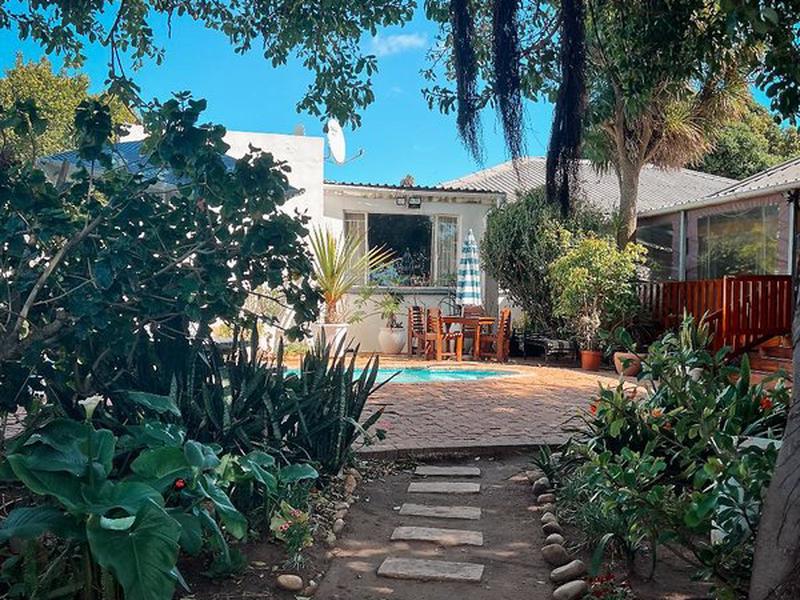 261CBBF2A096FCA71F3E6083FB50E9C6