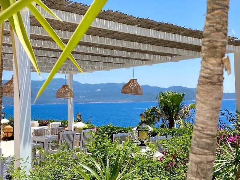 32FF4AAC45CB64DA77484D1B15189DF2