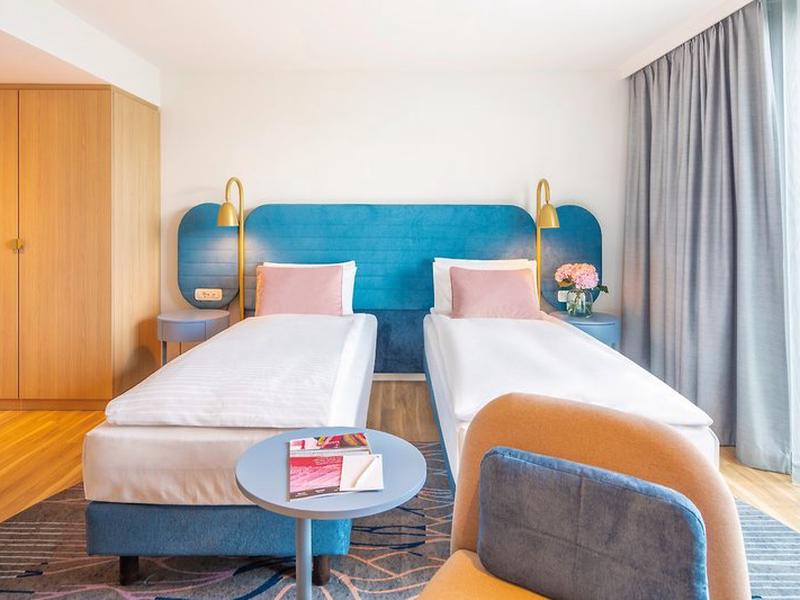 5E41246FAB71A748DD847182ABE56C55