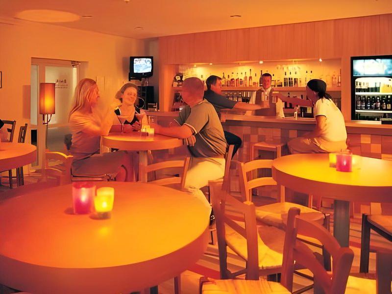 095A0F67AA672E228B8738AA1FE43178