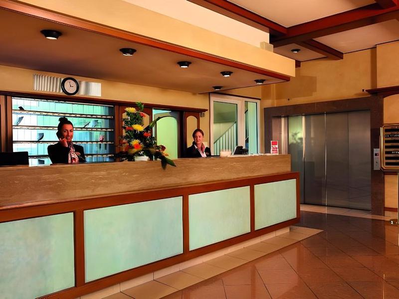 4E3CF7406CFB01F8528A723CFBD30C61