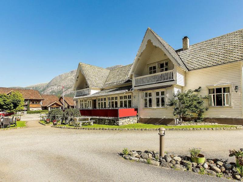 1DA2EFF2A8073A443A8F99AAED78BF31