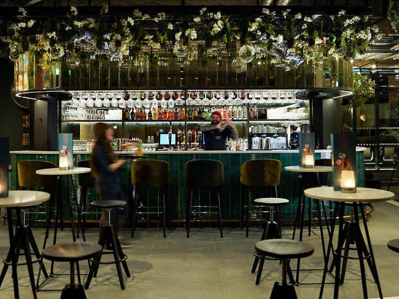 03D3AA2E0A69B8F3134462E9F8147BEB