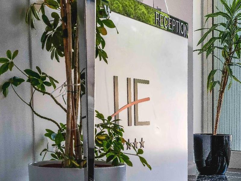 607F14F3102F42DBF9DF8CDE7A53FDFB