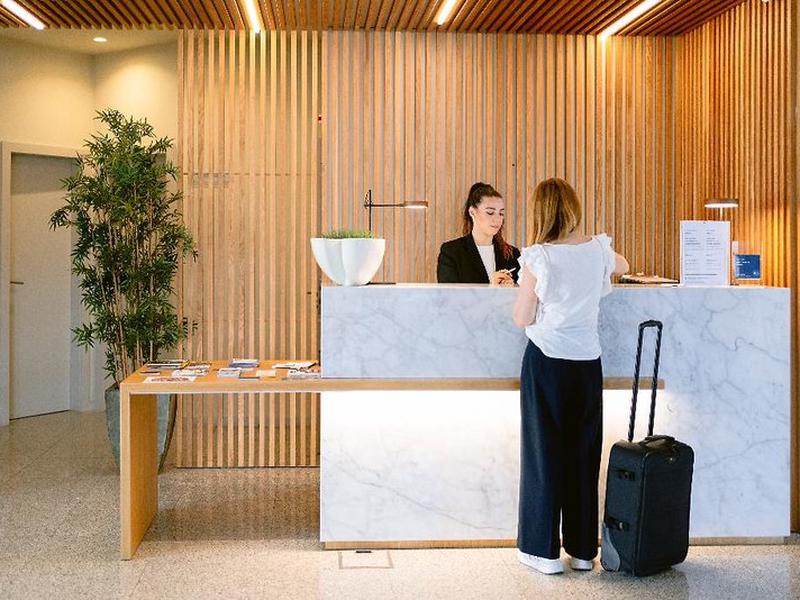 759E11E421959568BAF5750D76357DD2