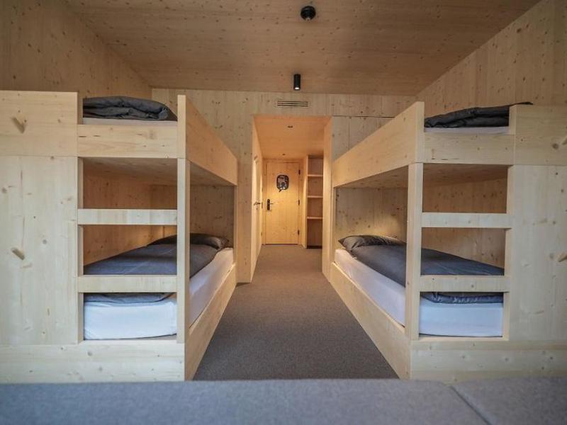 18705CF5B2B6FB26FD20A044B564BC58